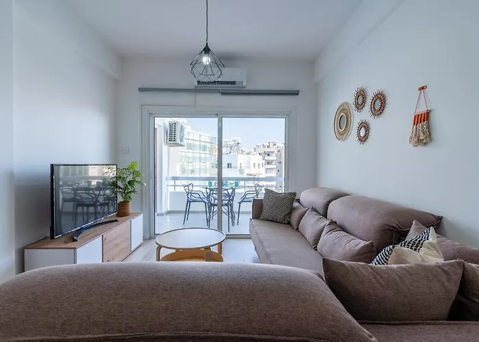 Citrus 3-Bedroom Apartment In Larnaca