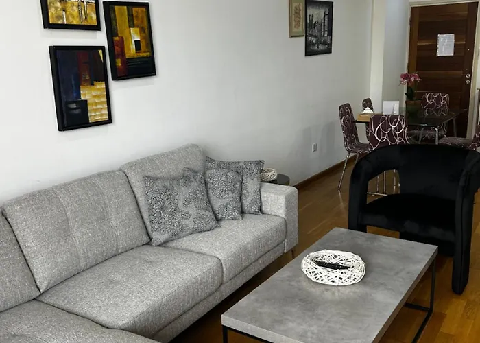 Ithaki Phinikoudes Apartment No. 204