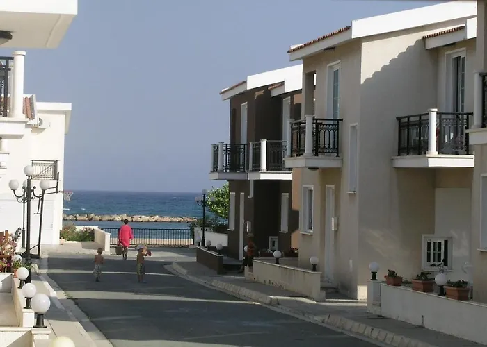Philippou Beach Villas & Apartments