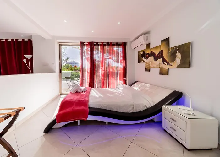 Mesogios House Suites