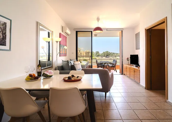 Isabella One Bedroom