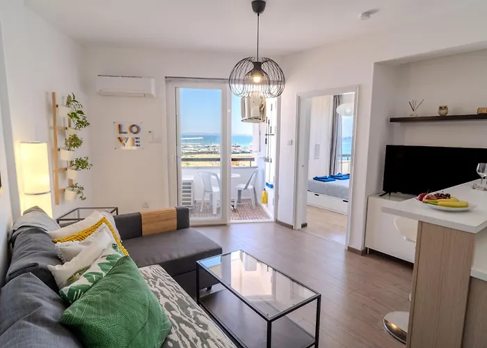 Finikoudes Seaview Vibe 1 Bdr Flat