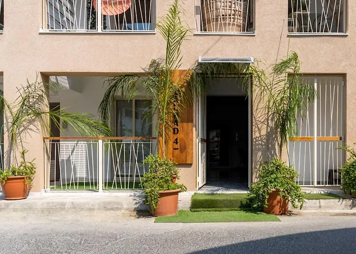 Sunny Side Studio W Terrace In Larnaca