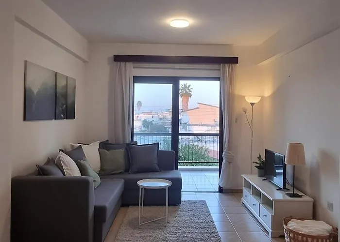 The Cozy Home Stay In Larnaca