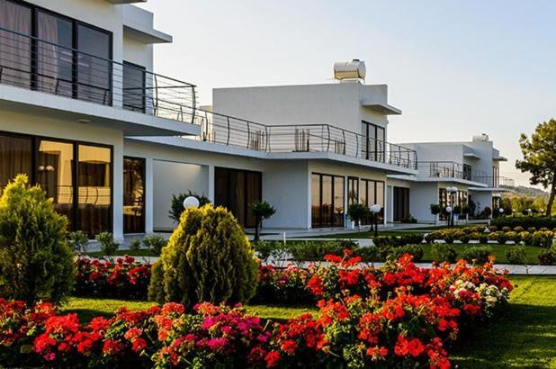 Cosmopolis Multi-venue Aparthotel *