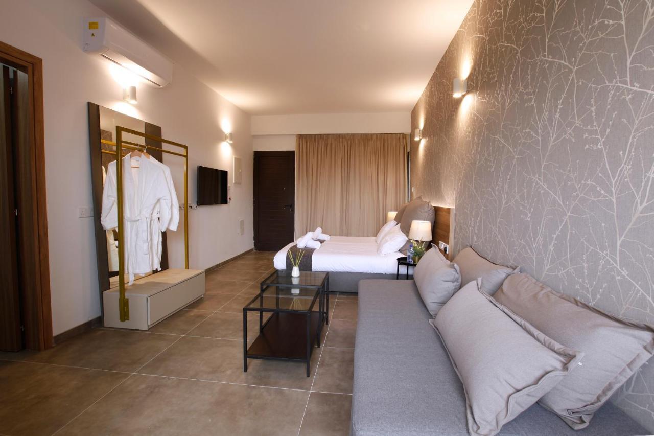 Aparthotel Cosmopolis Multi-venue *