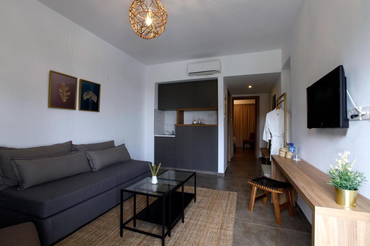 Aparthotel Cosmopolis Multi-venue
