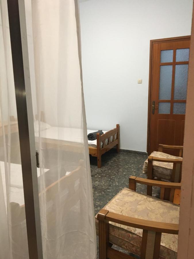 Past Or Trail Hostel