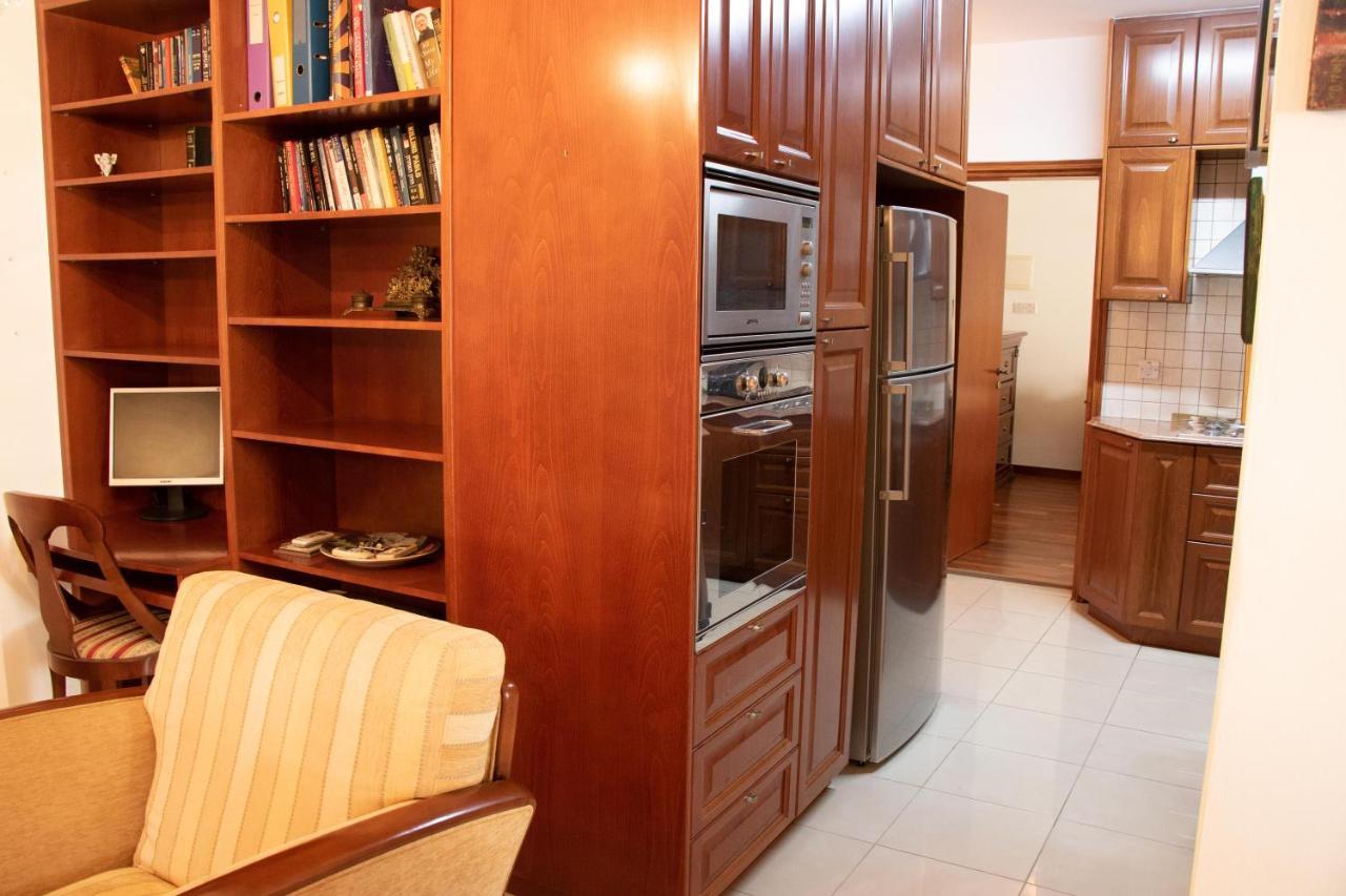 Luxury Apartment, Near Pinikoudes Apartment Larnaca