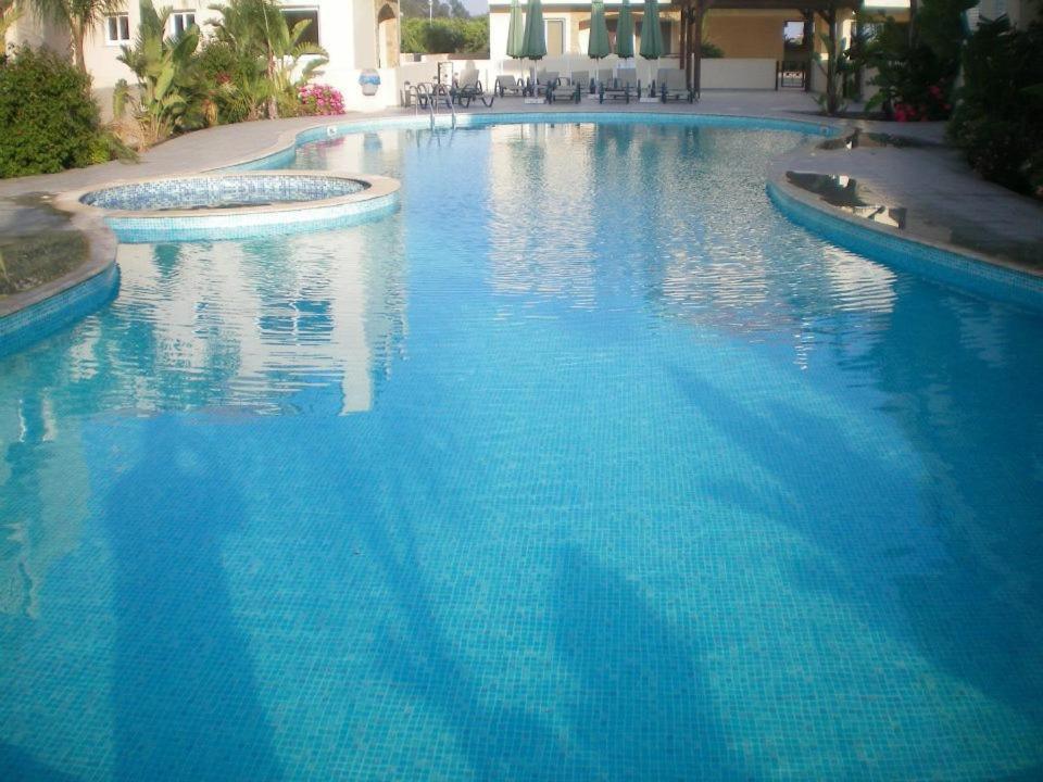 103 Elegant 2 Bed With Free Wifi, Ac, Pool & Gym! Apartment