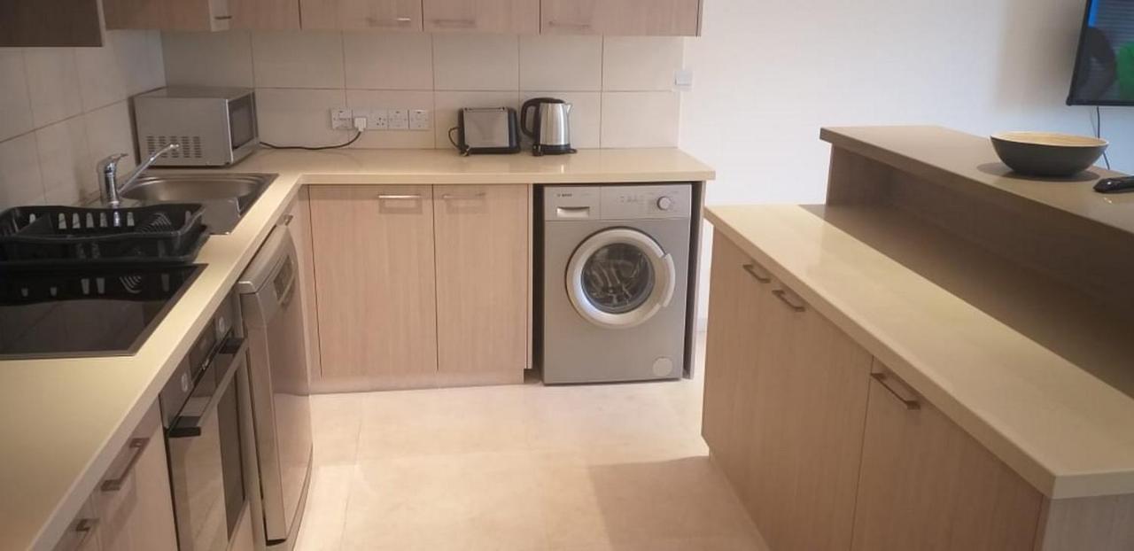 Horizon Luxury At Finikoudes Beach 303 Apartment