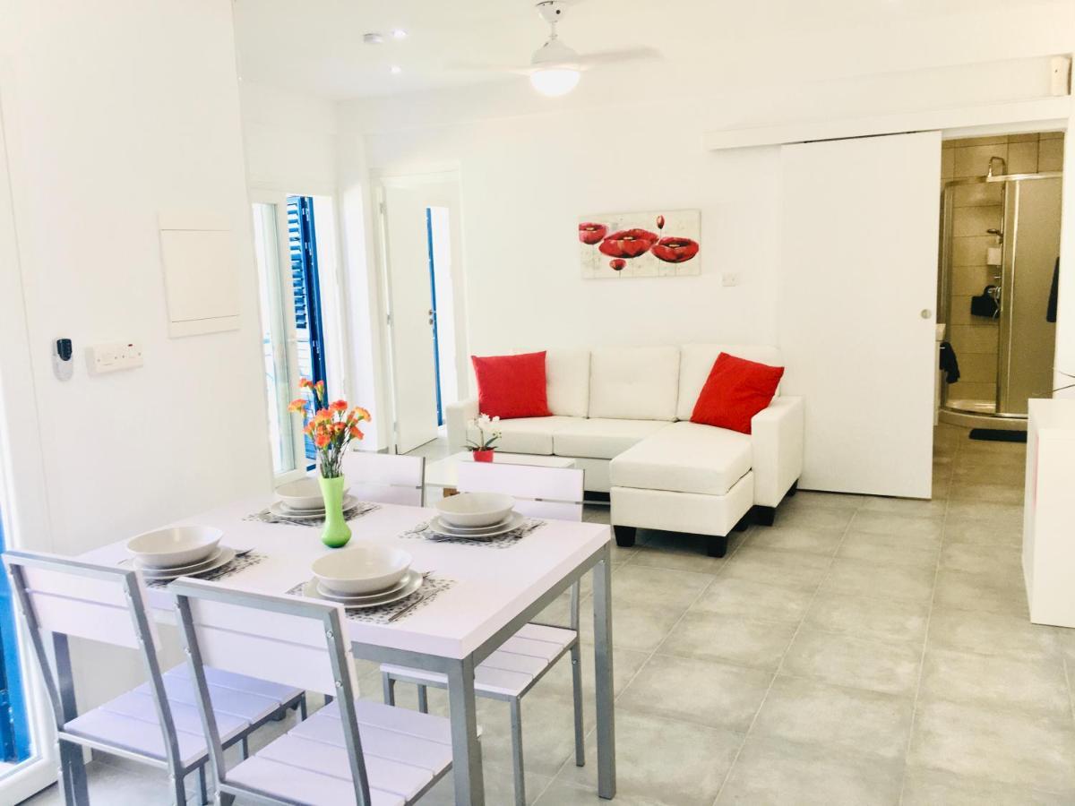Apartment Sea Green Gardens Beach Larnaka