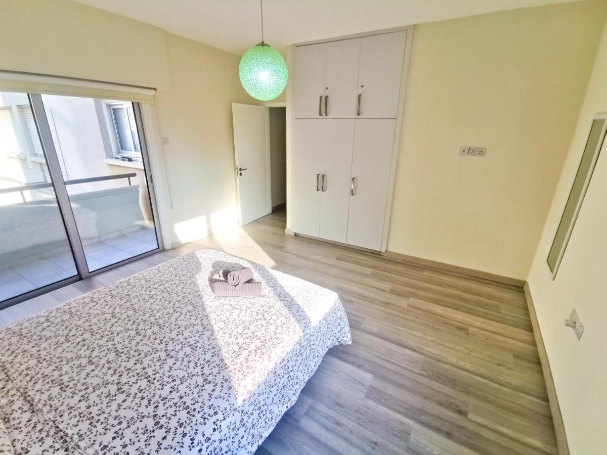Beach-a-holic Apartment, 2 Min Distance From Marina Apartment *