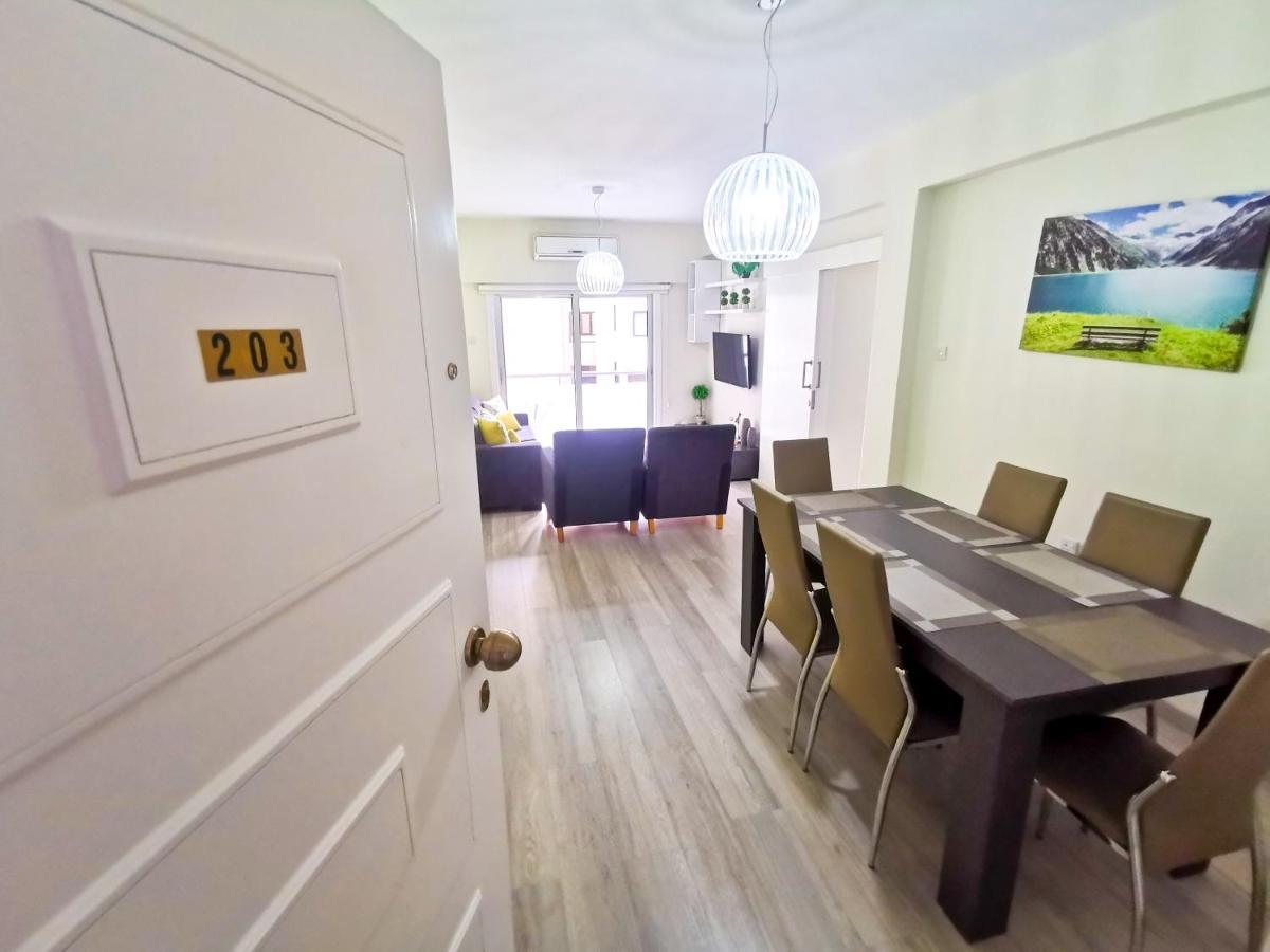 Beach-a-holic Apartment, 2 Min Distance From Marina