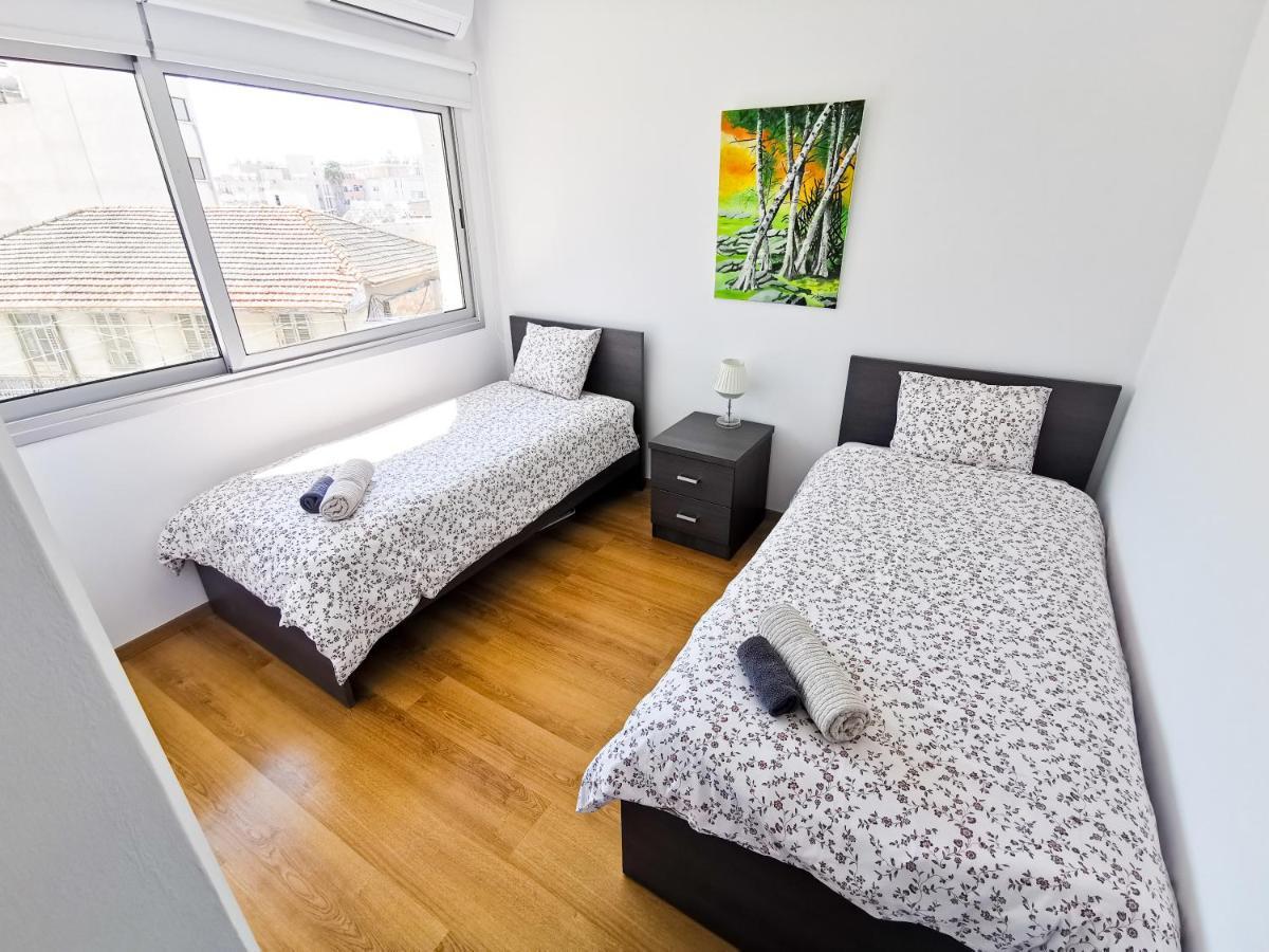 Daze Off Apartment, 300m To The Finikoudes Larnaka