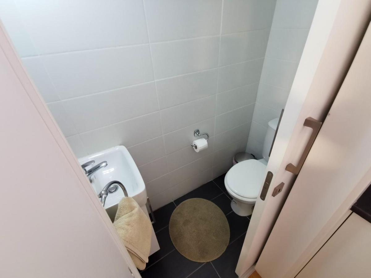 Daze Off Apartment, 300m To The Finikoudes Apartment Larnaka