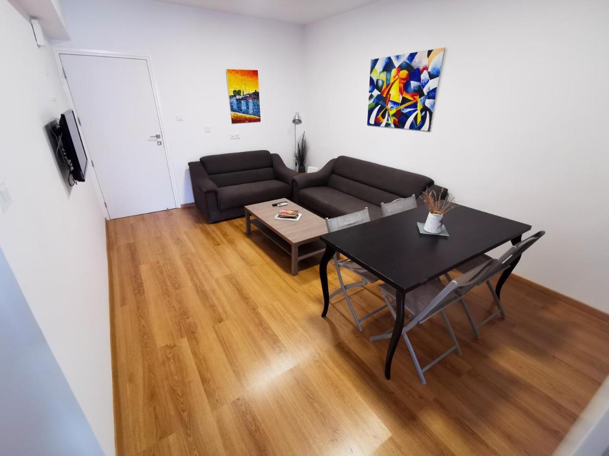 Daze Off Apartment, 300m To The Finikoudes * Larnaka