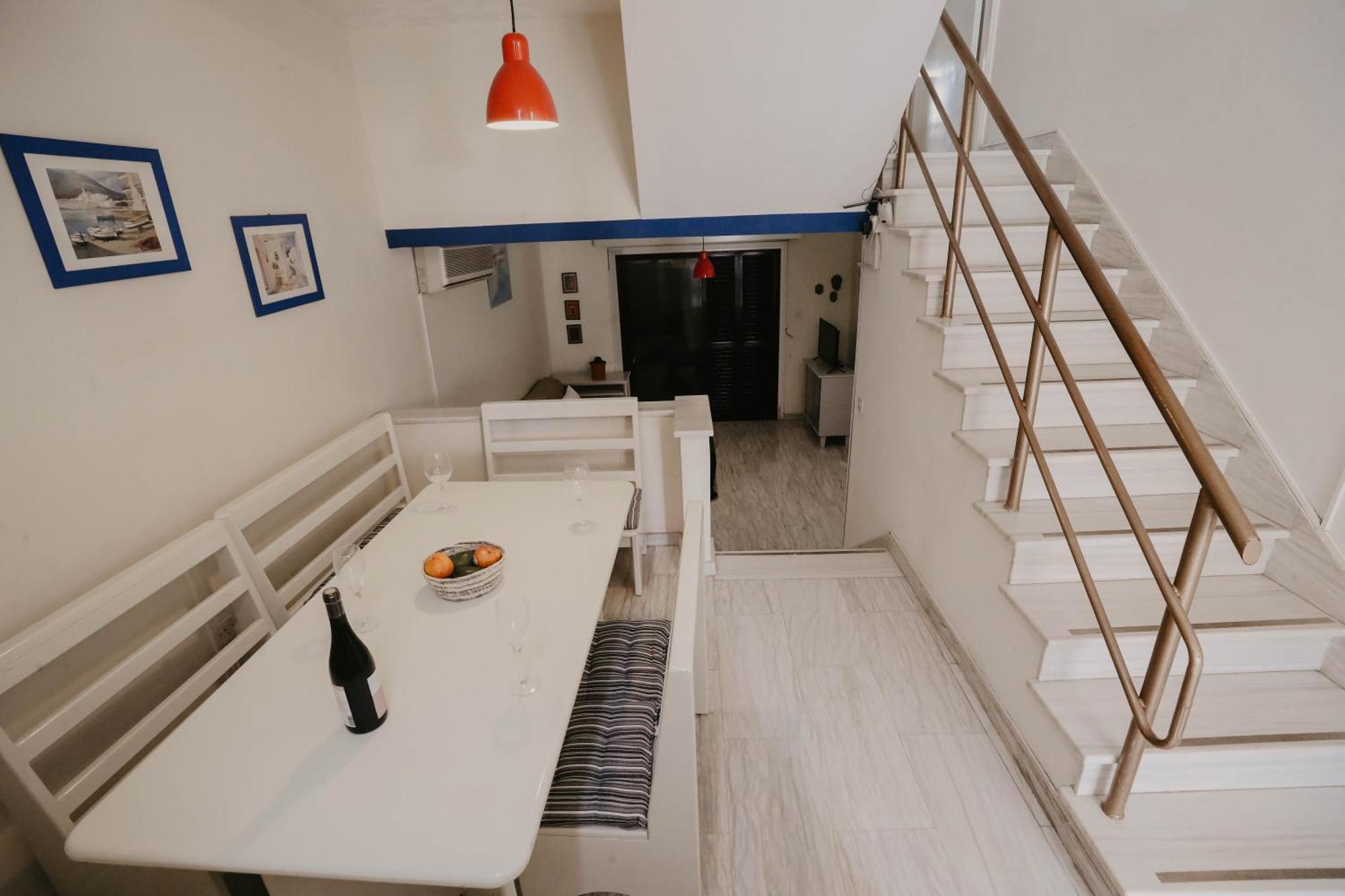 Pirgos House *
