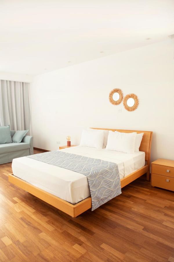 Touch Blue Residences Villa Larnaca
