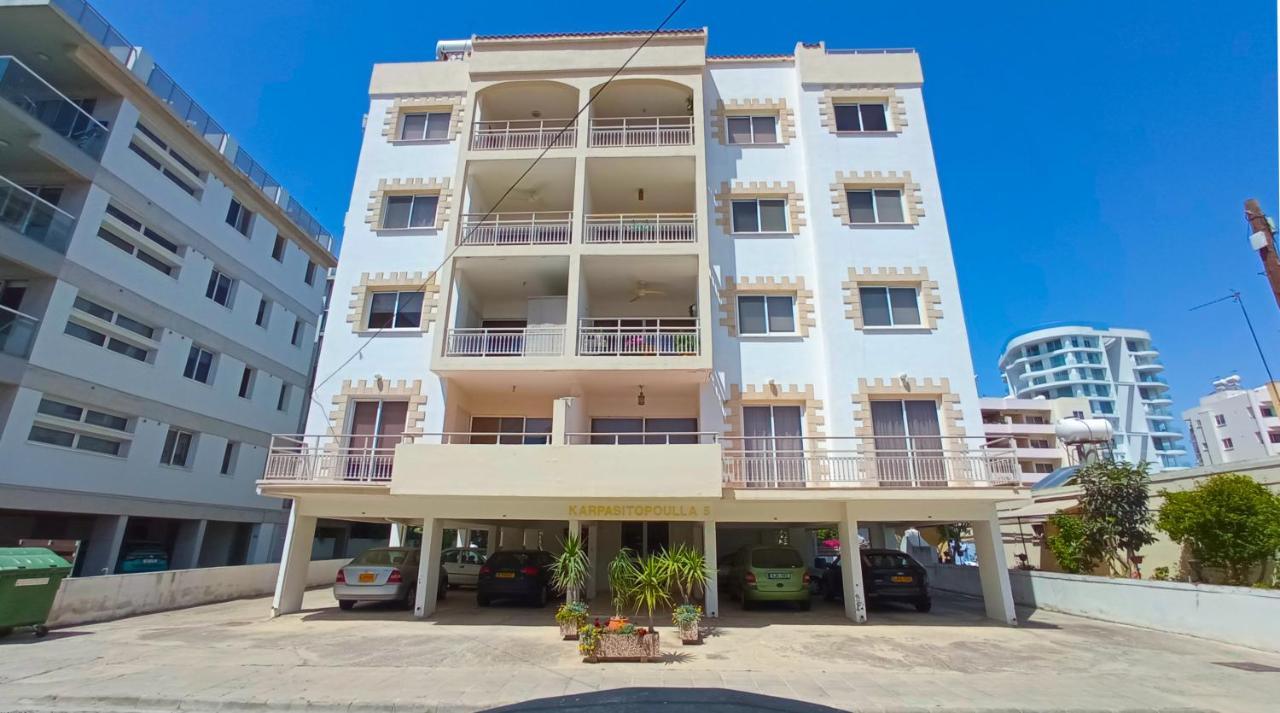 Luxury Private -sea View, Netflix, Gym- 5 Min From Beach! - Private In Shared Homestay Larnaca