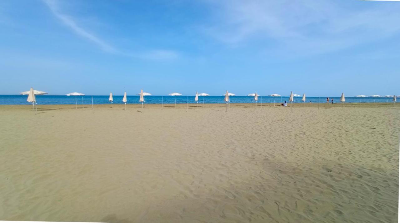 Luxury Private -sea View, Netflix, Gym- 5 Min From Beach! - Private In Shared Homestay
