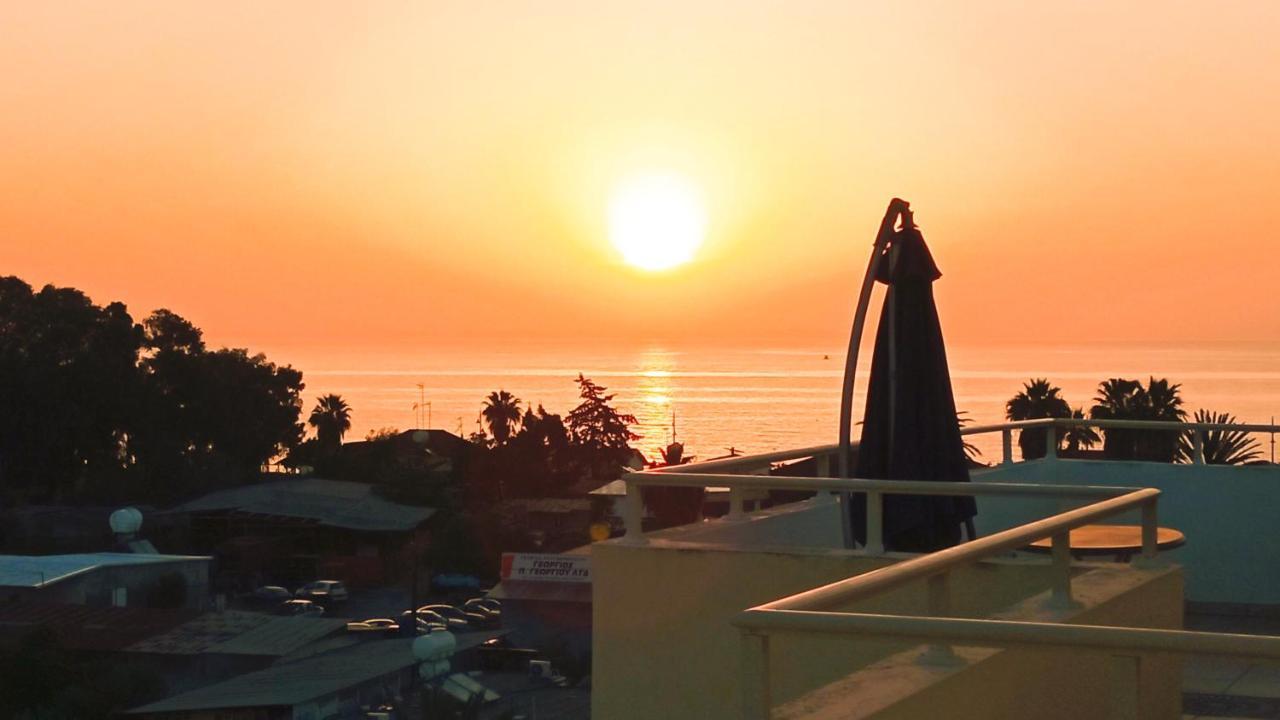 Luxury Private -sea View, Netflix, Gym- 5 Min From Beach! - Private In Shared * Larnaca