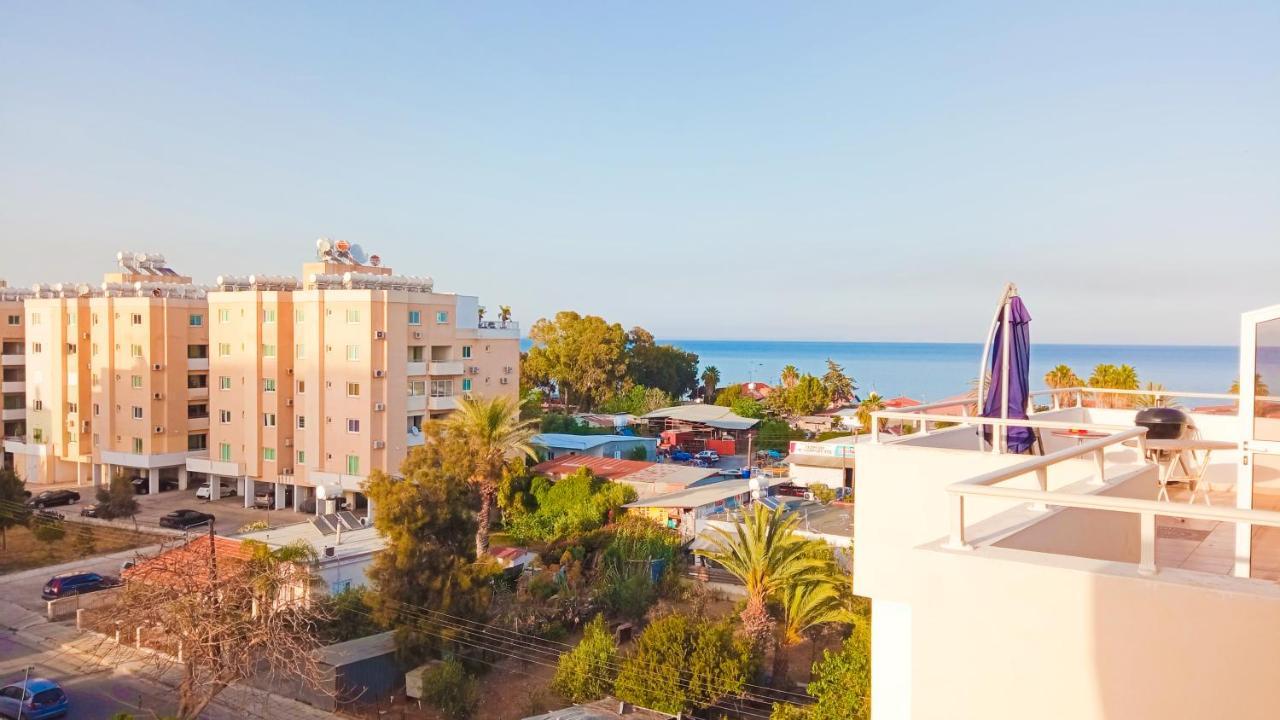 Luxury Private -sea View, Netflix, Gym- 5 Min From Beach! - Private In Shared Larnaca