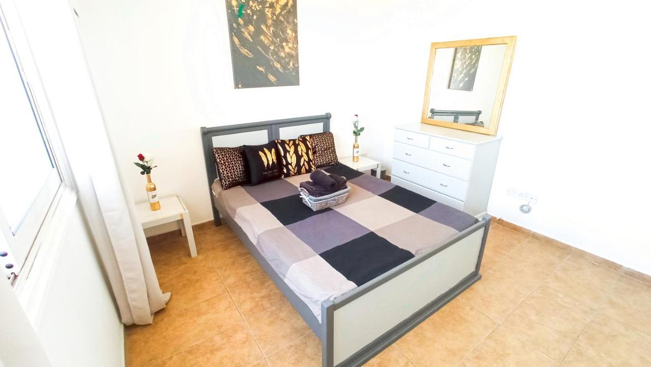 Luxury Private -sea View, Netflix, Gym- 5 Min From Beach! - Private In Shared Homestay *