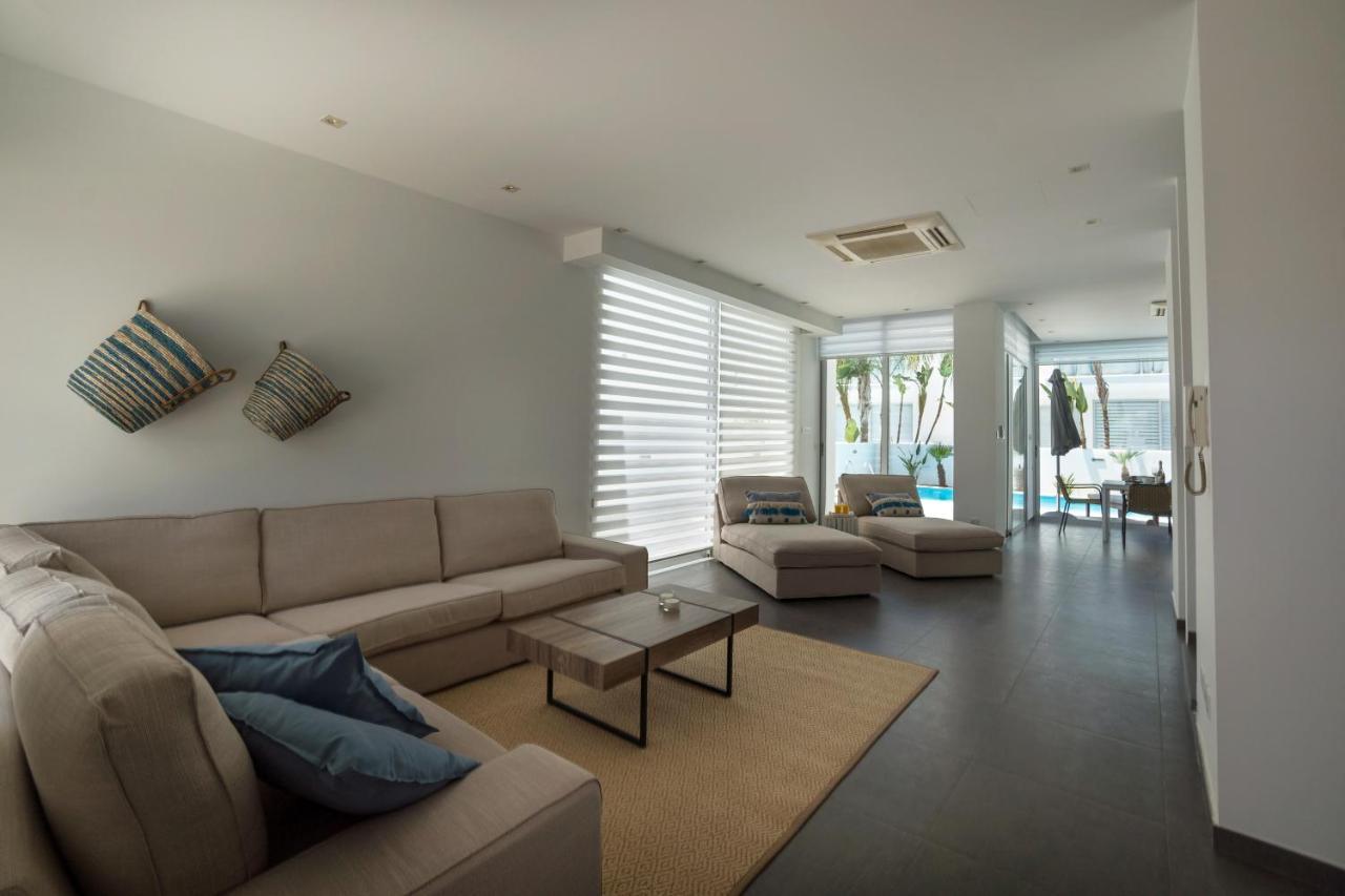 Villa Touch Blue Residences