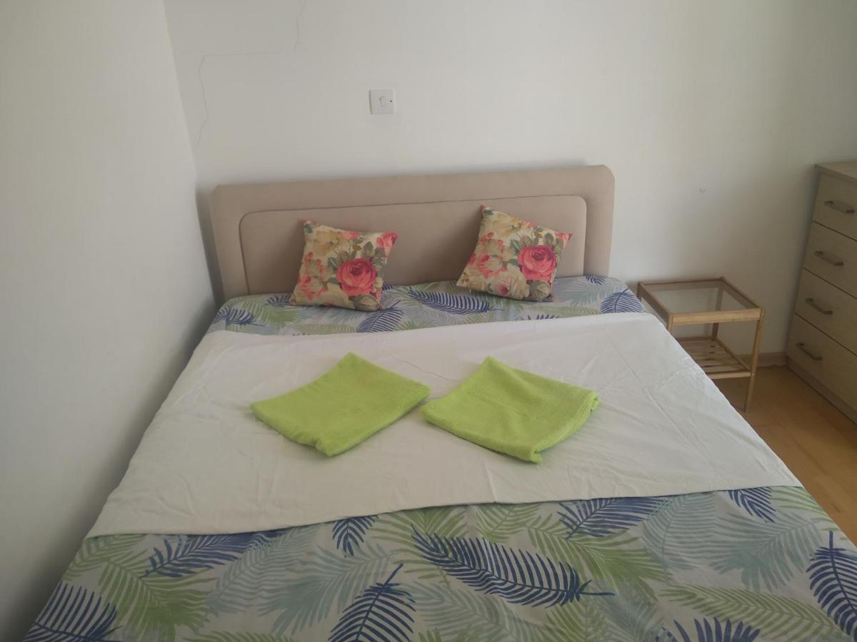 Stylish Luxury Flat In Center Of *