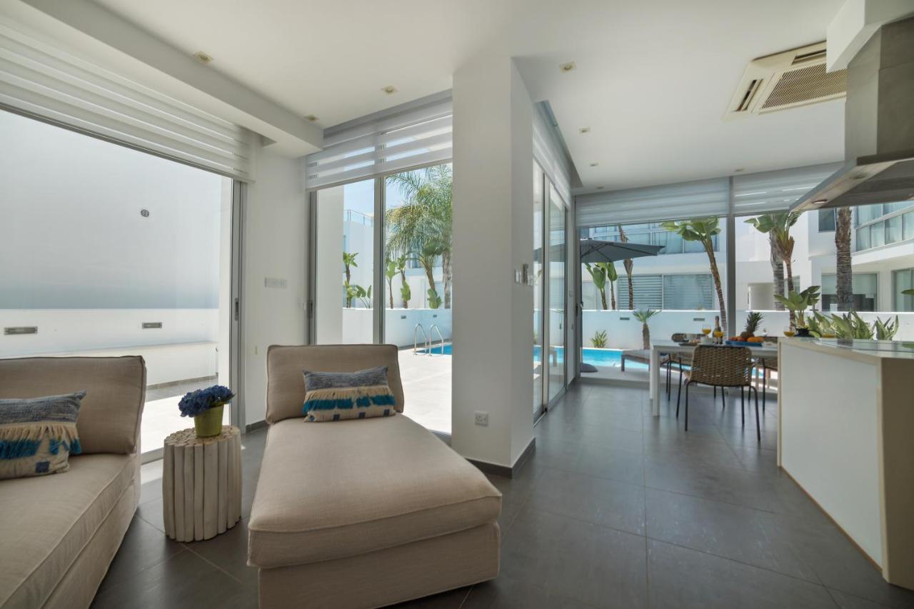 Villa Touch Blue Residences *