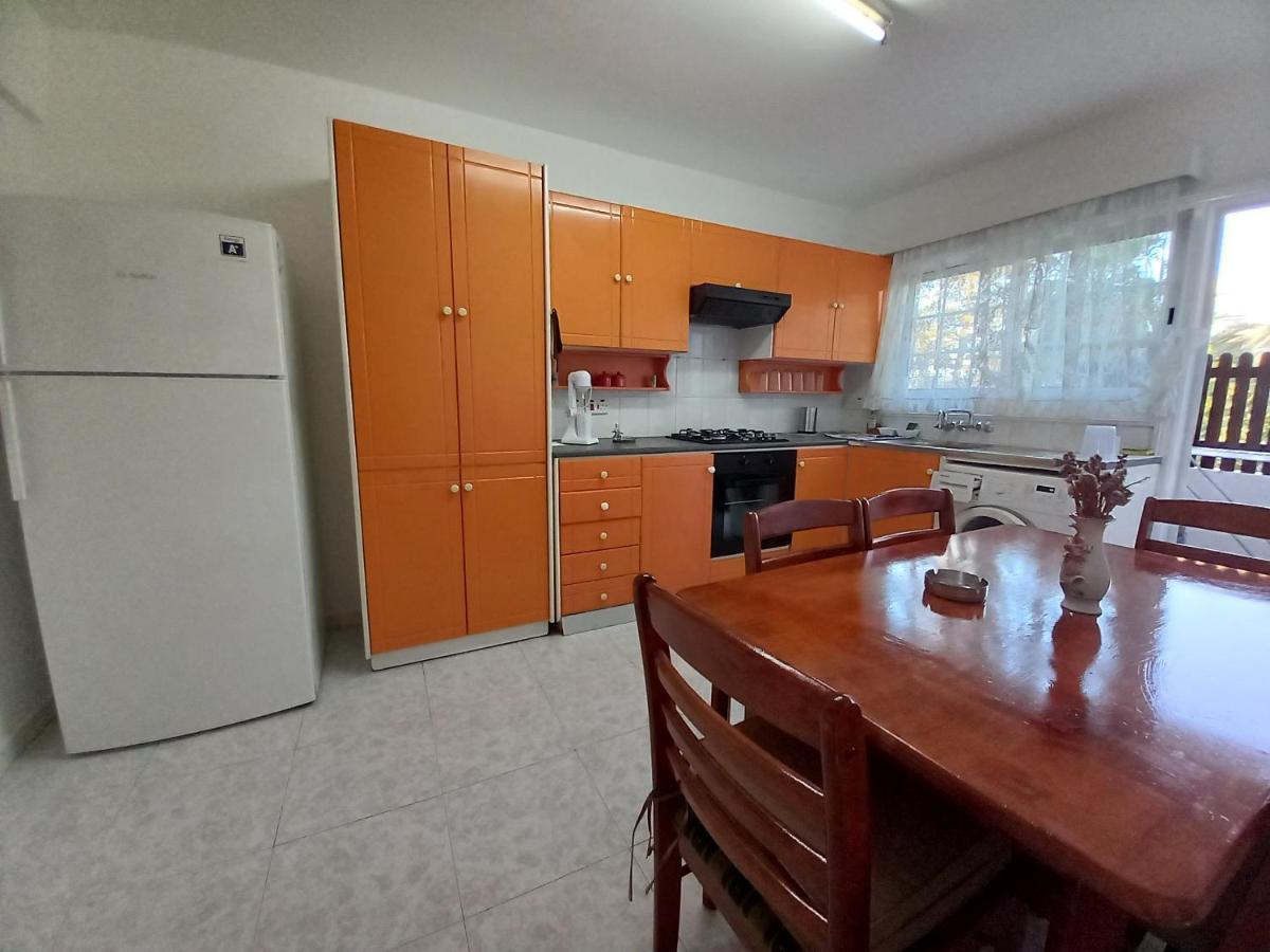 2 Bedroom Near Finikoudes *