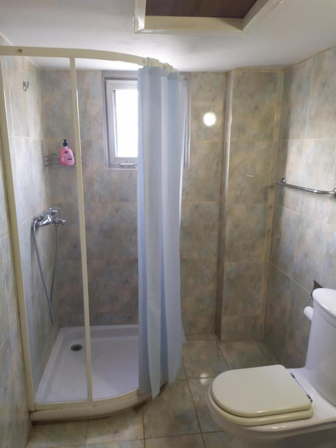 Cozy 2 Bedroom Apartment Larnaca