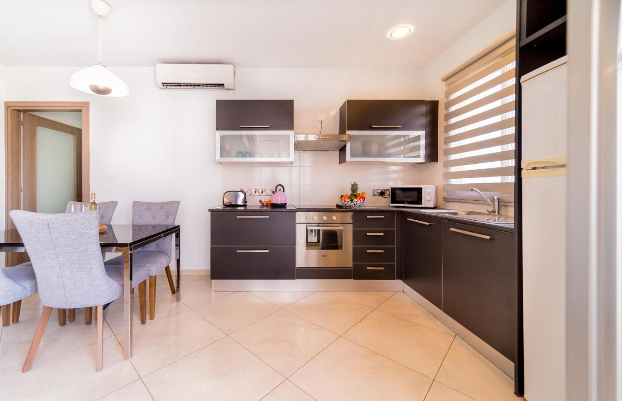 Mesogios House * Larnaca