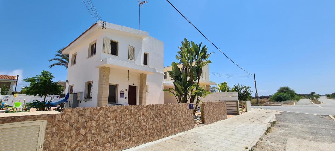 Maria Petounta Villa *