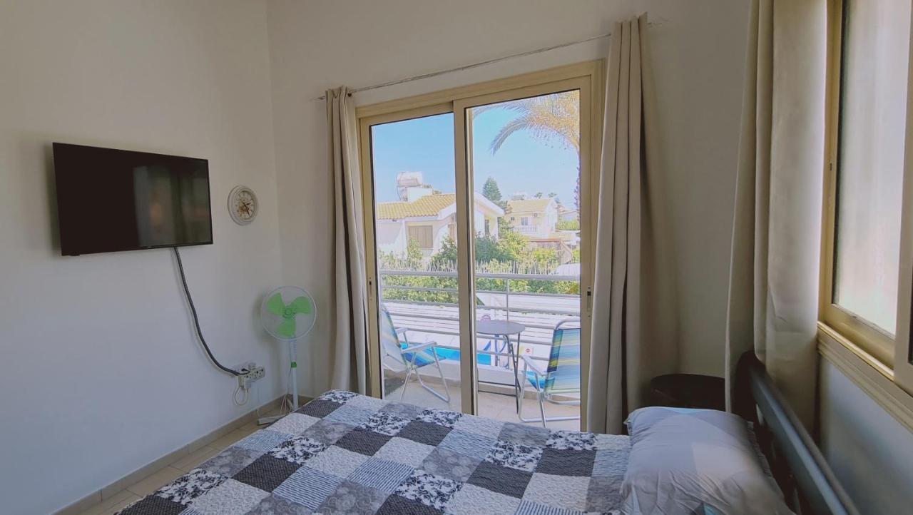 Maria Petounta Larnaca