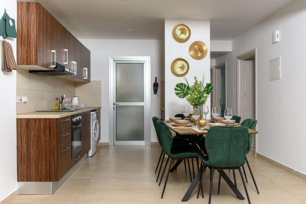 Amazonia Flat 102 *