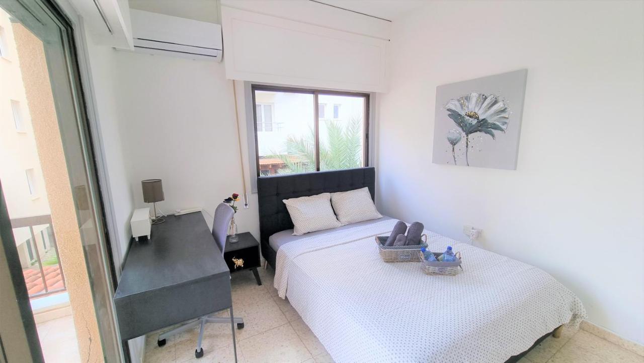 Cozy Apt / 100 Mbit+ Netflix / Near Airport *