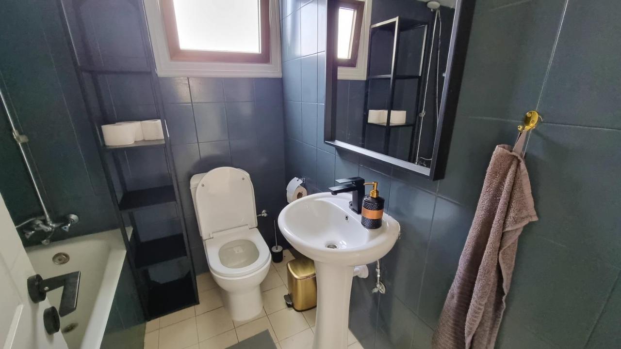 Cozy Apt / 100 Mbit+ Netflix / Near Airport Apartment