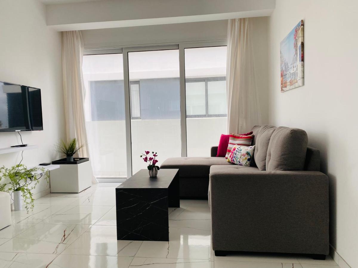 Vivid 1-br In Apartment *
