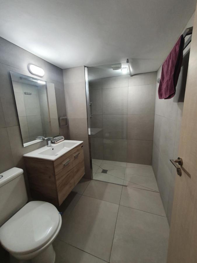 Sunorama Waterfront Apartment Larnaca