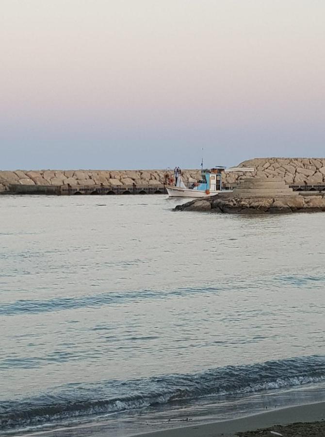 Artista Roustik Apartment Larnaca
