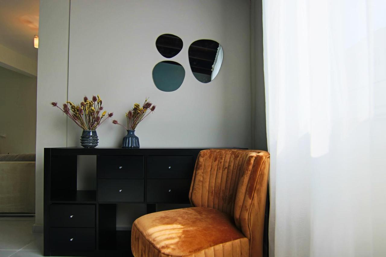 Phaedrus Living - View Luxury Flat Harbour 03 Apartment