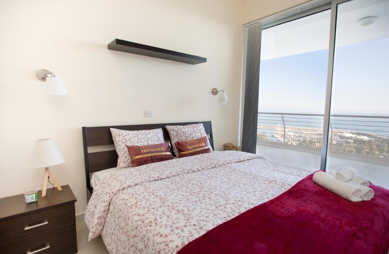 Promenade Seaview Heaven Apartment