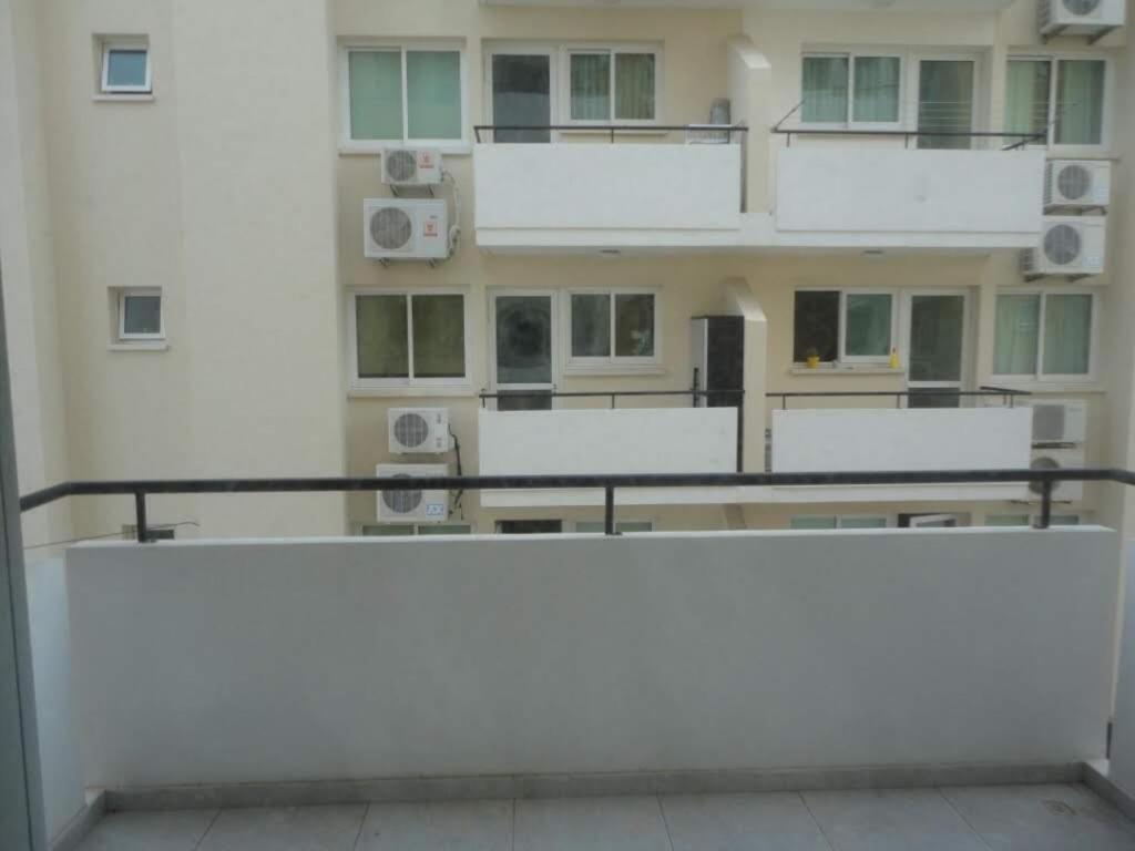 Mackenzie 1+1 Apartment *