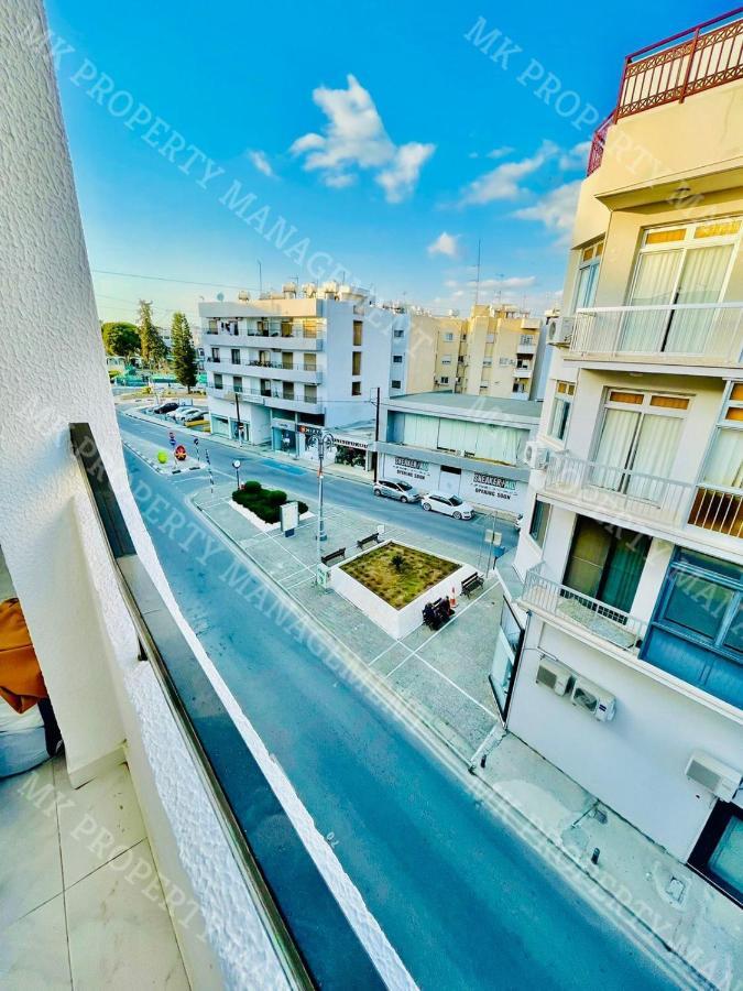 Milos Center Apt. 32