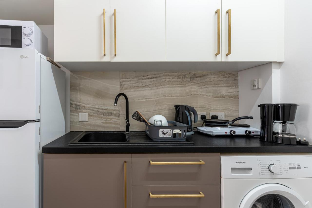 Eleni's 1-br In Center * Larnaca