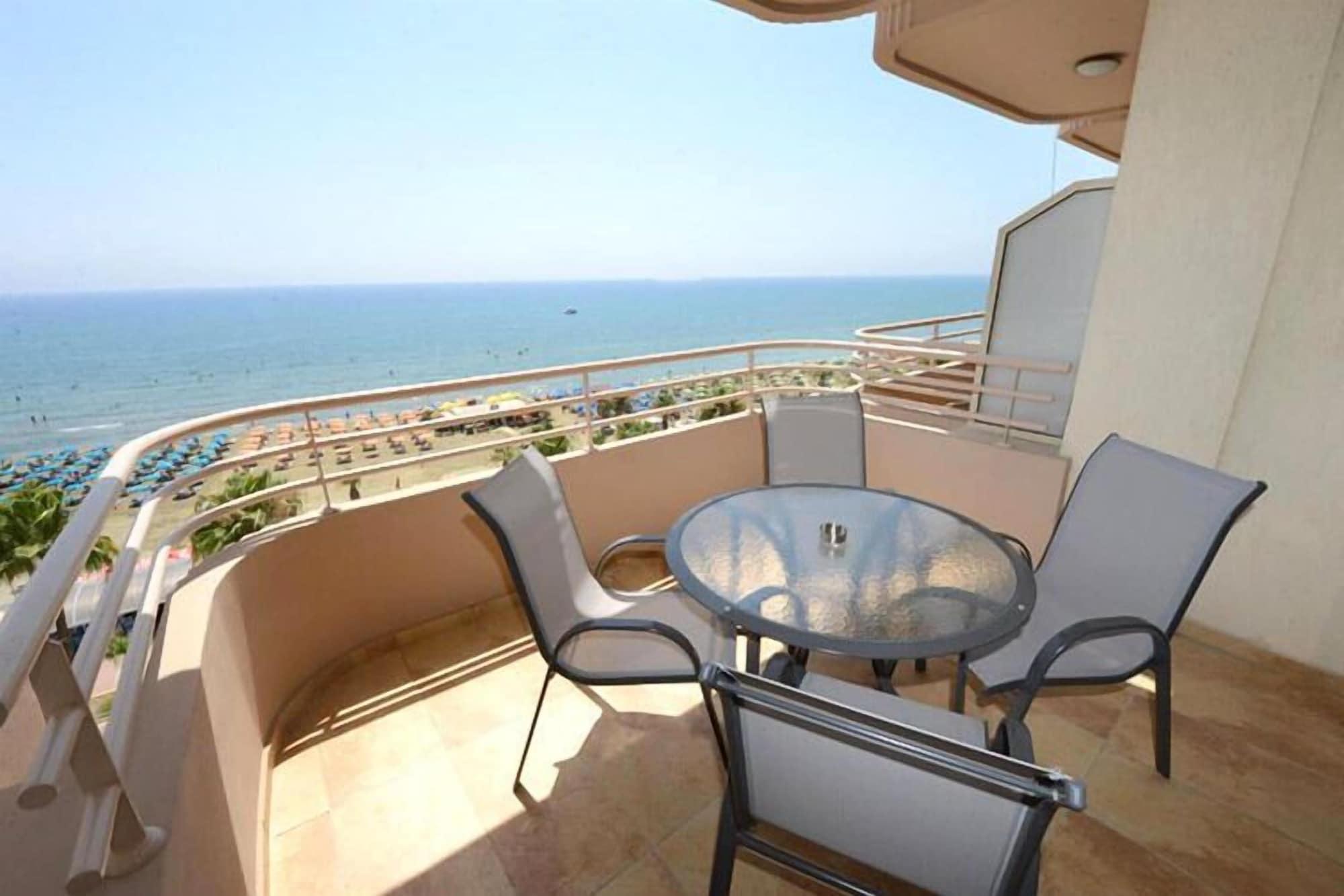 Les Palmiers Beach Boutique & Luxury Hotel 2*