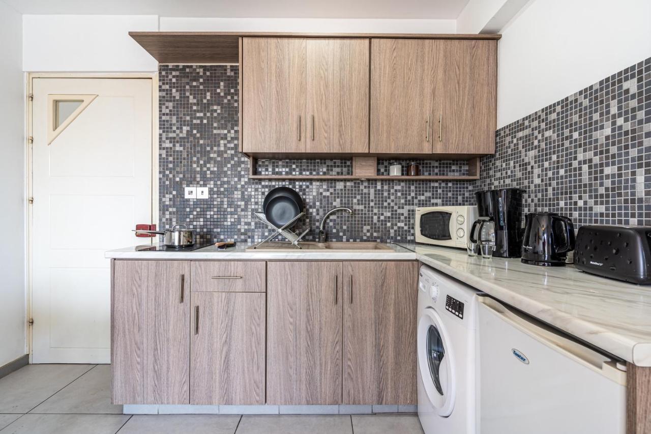Apartment Made With 1-br By Finikoudes Larnaca