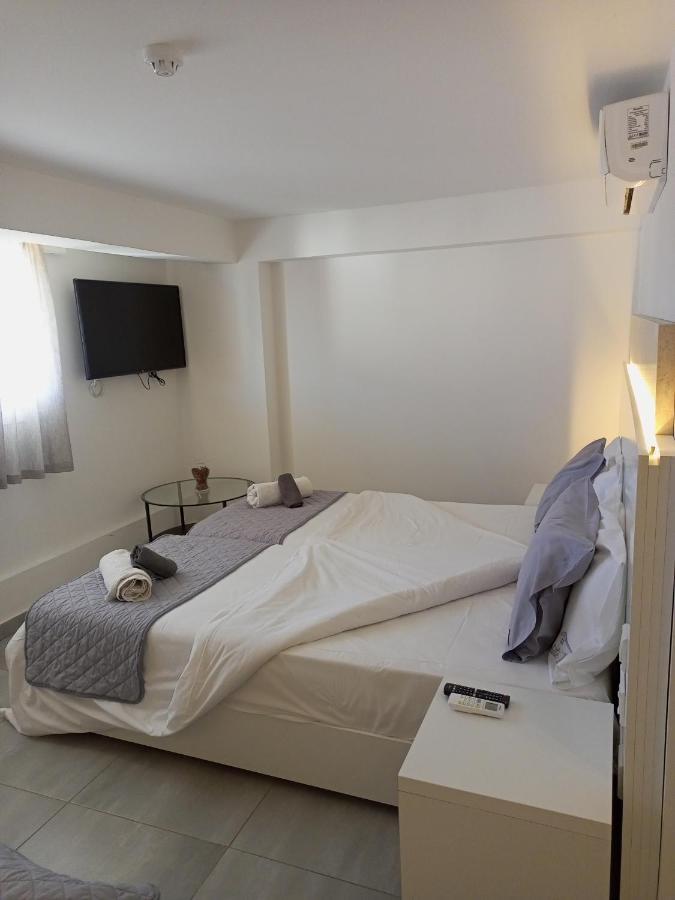 Aparthotel White 11